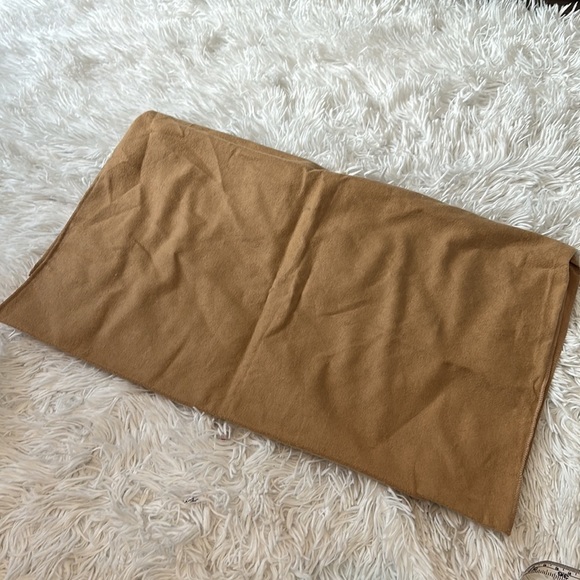 Louis Vuitton Medium Dust Bag - Picture 4 of 4